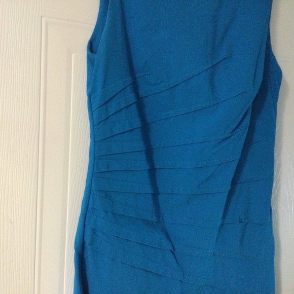 Dress - Picture 3 of 5